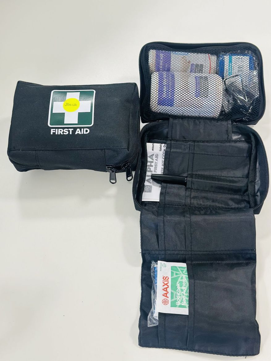 Picture of SNAKE BITE KIT, INCLUDING SNAKE INDICATOR BANDAGES